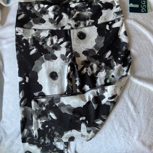 High waisted Capri yoga pants